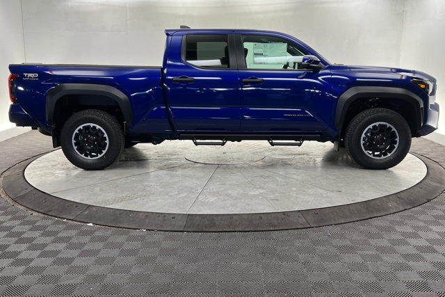 Vehicle image 4 of 24