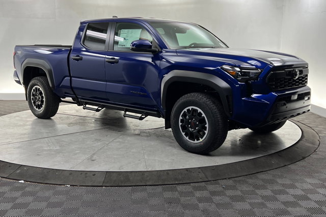 Vehicle image 3 of 24