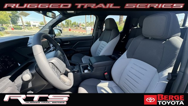 Vehicle image 17 of 26