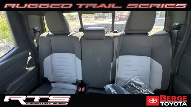 Vehicle image 22 of 26