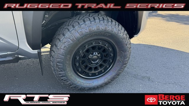 Vehicle image 7 of 26
