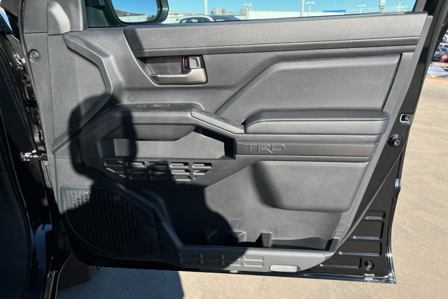 Vehicle image 22 of 24
