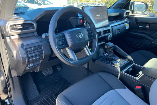Vehicle image 15 of 24