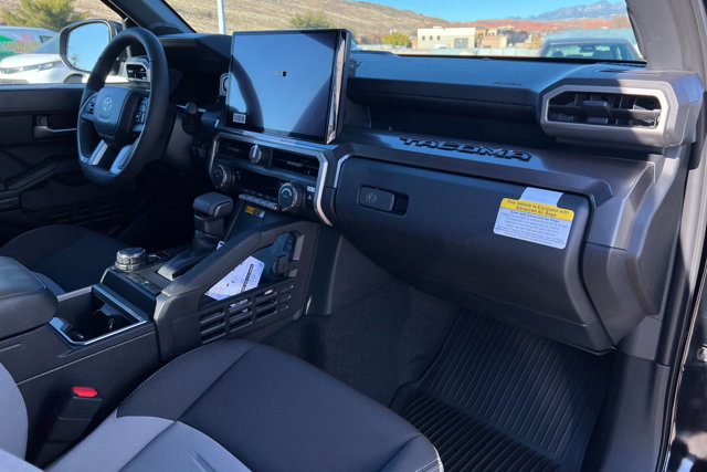 Vehicle image 23 of 24
