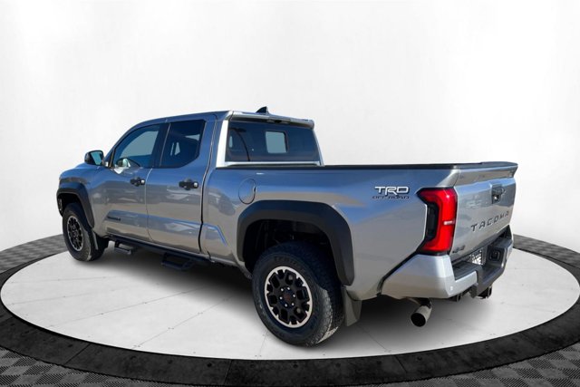 Vehicle image 7 of 24