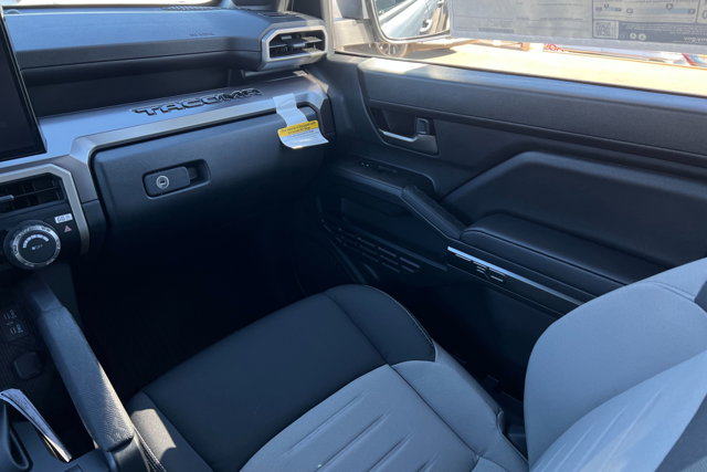 Vehicle image 10 of 24