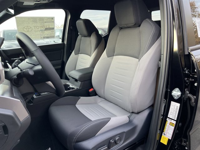 Vehicle image 9 of 10