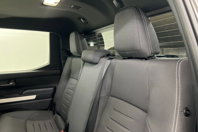 Vehicle image 20 of 24