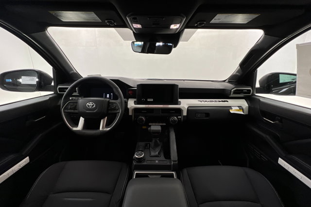 Vehicle image 9 of 24