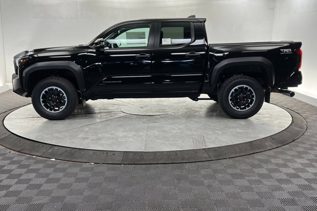 Vehicle image 8 of 24