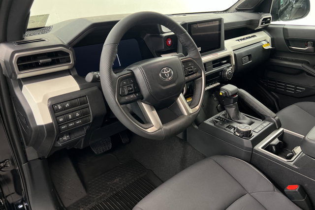 Vehicle image 15 of 24