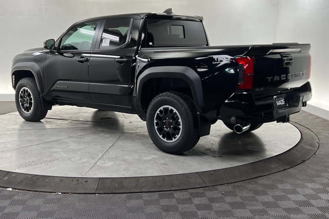 Vehicle image 7 of 24