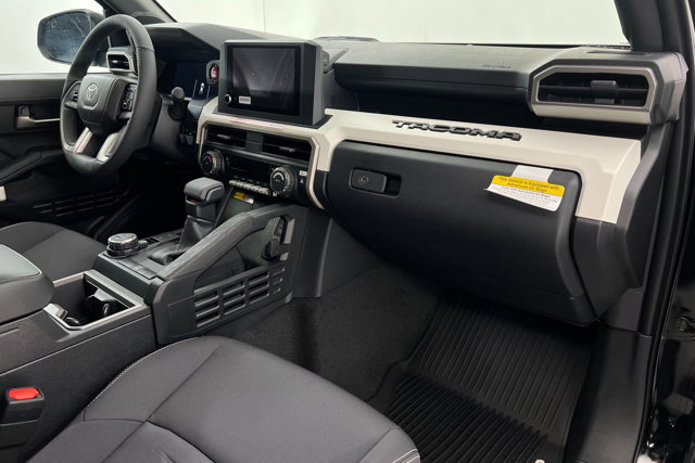 Vehicle image 23 of 24
