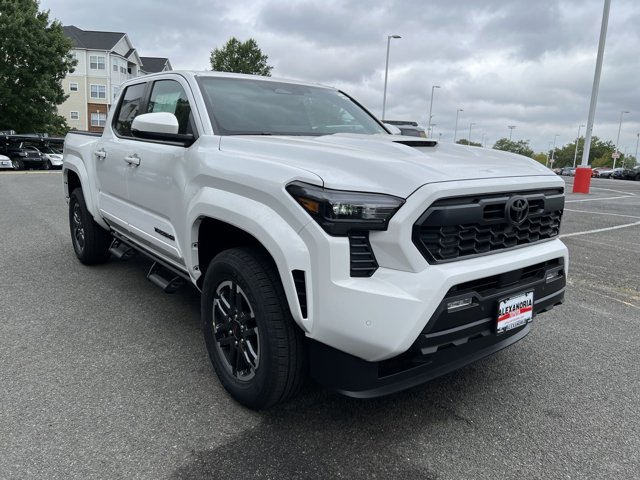 Vehicle image 3 of 10