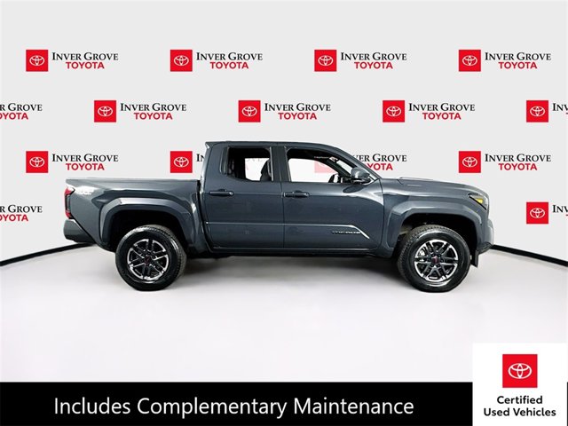 Vehicle image 4 of 19