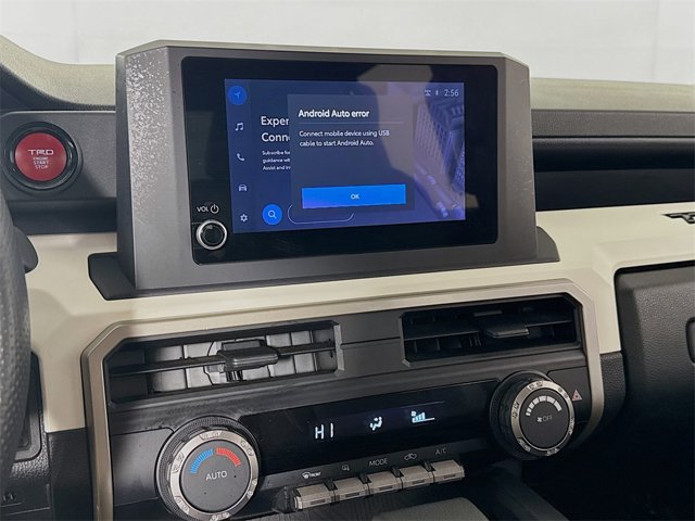 Vehicle image 13 of 19