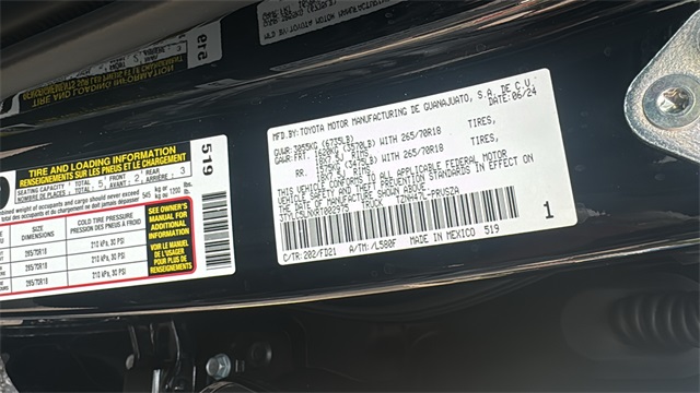 Vehicle image 35 of 43
