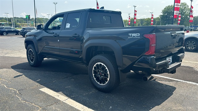 Vehicle image 3 of 43