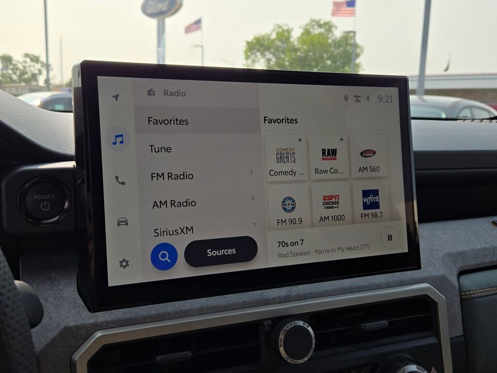 2024 Toyota Tacoma 4WD Trailhunter Hybrid Image 16 of 34