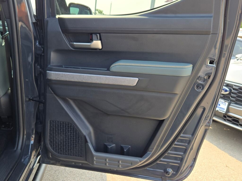 2024 Toyota Tacoma 4WD Trailhunter Hybrid Image 33 of 34