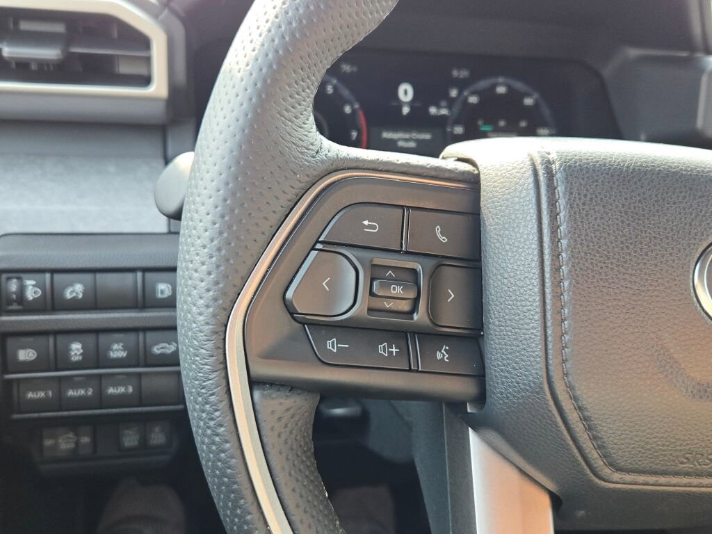 2024 Toyota Tacoma 4WD Trailhunter Hybrid Image 32 of 34