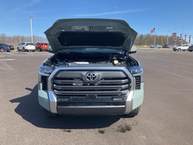 2024 Toyota Tundra Limited Image 11 of 30