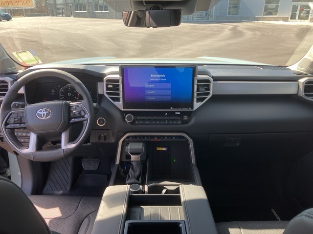 2024 Toyota Tundra Limited Image 18 of 30