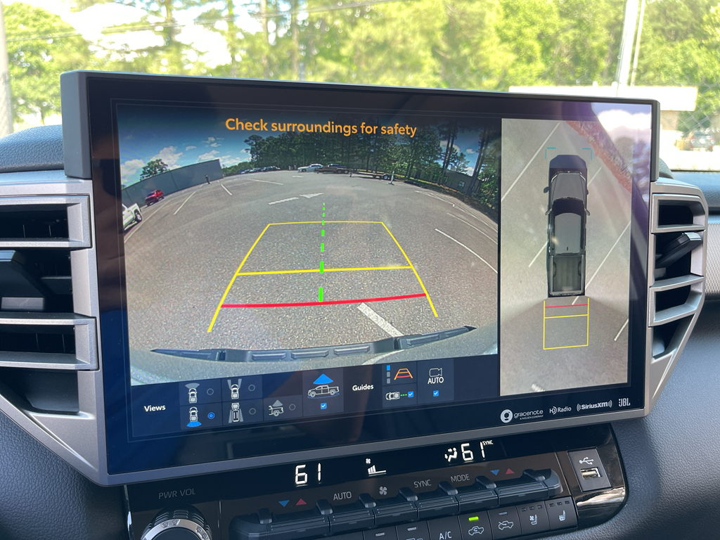 Vehicle image 12 of 25