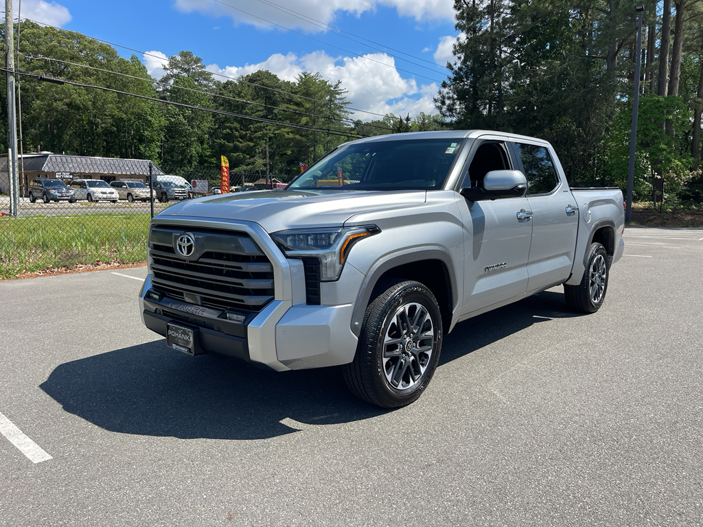 Vehicle image 2 of 25