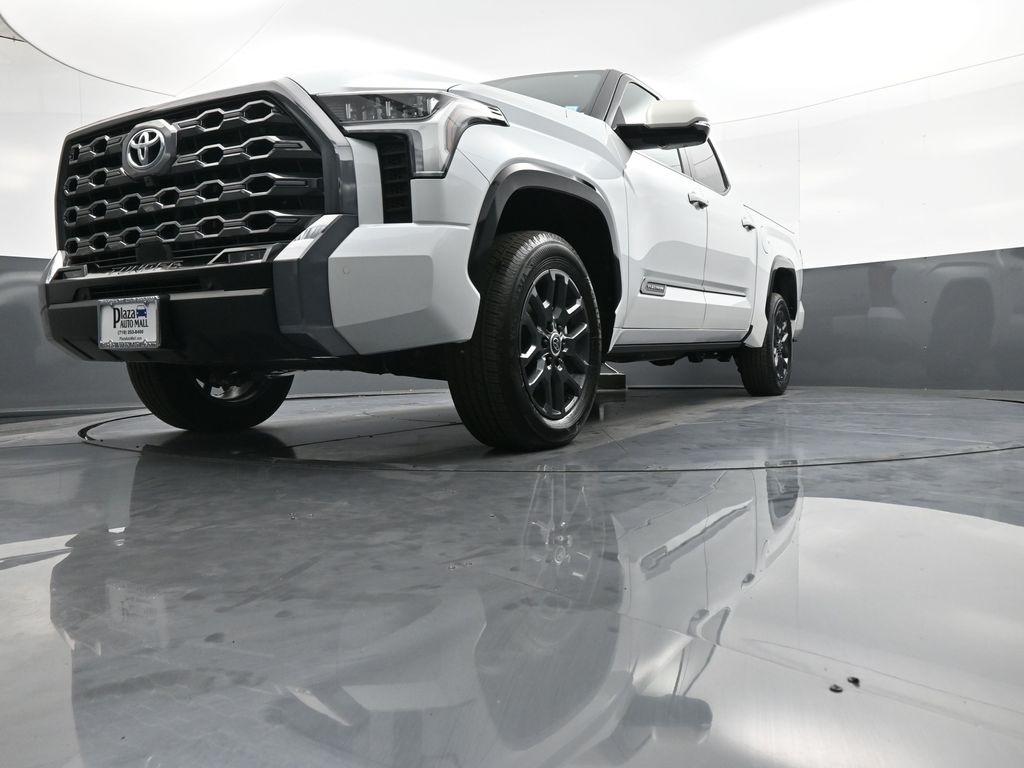 Vehicle image 46 of 49