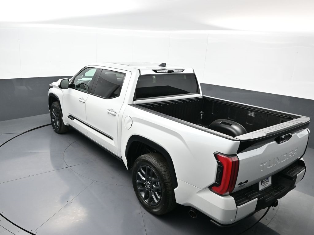 Vehicle image 25 of 49