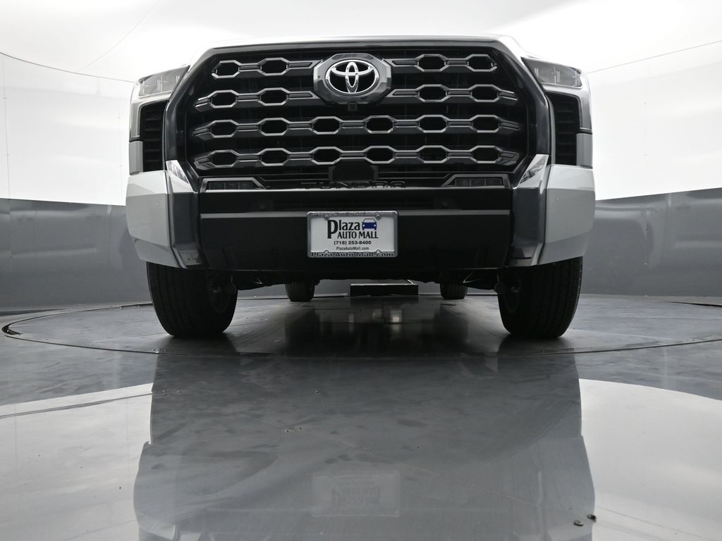 Vehicle image 7 of 49