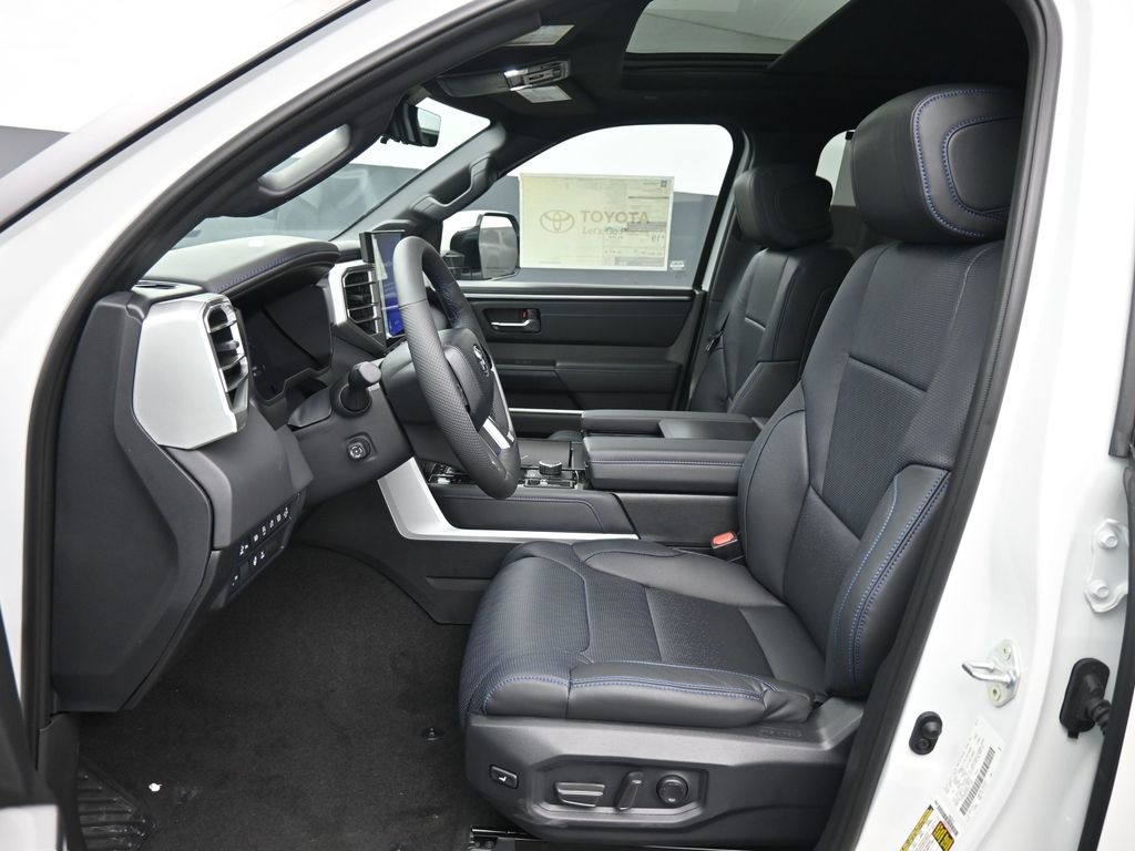 Vehicle image 39 of 49