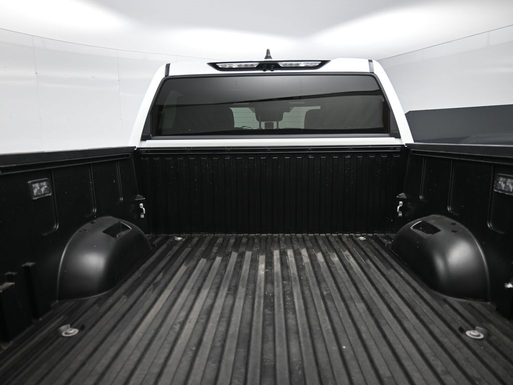 Vehicle image 42 of 49