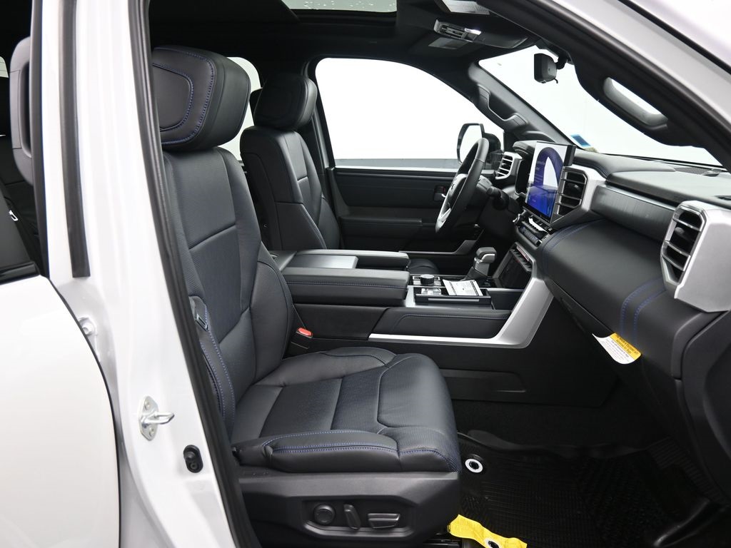 Vehicle image 45 of 49