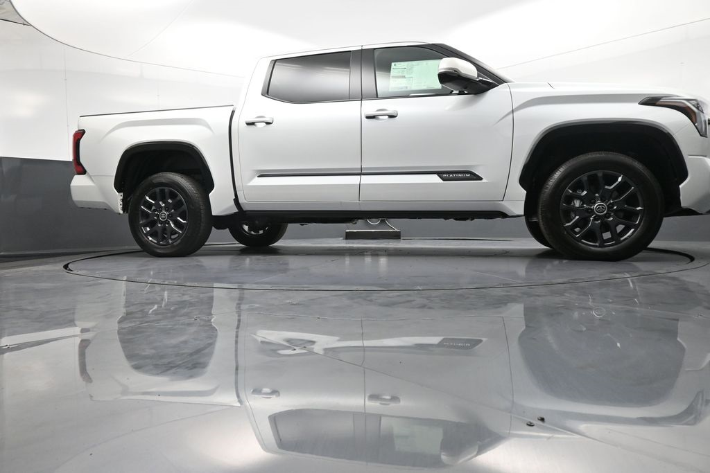 Vehicle image 29 of 49