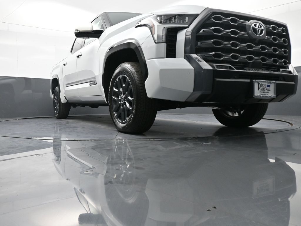 Vehicle image 47 of 49