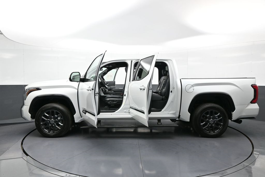 Vehicle image 26 of 49