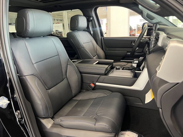 Vehicle image 40 of 53
