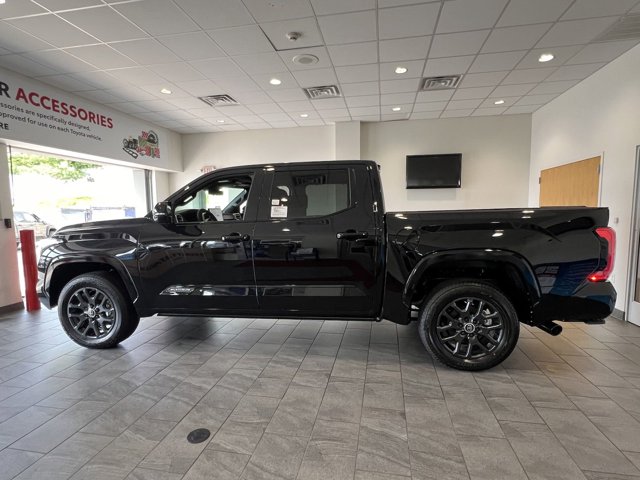 Vehicle image 12 of 53