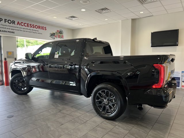 Vehicle image 11 of 53