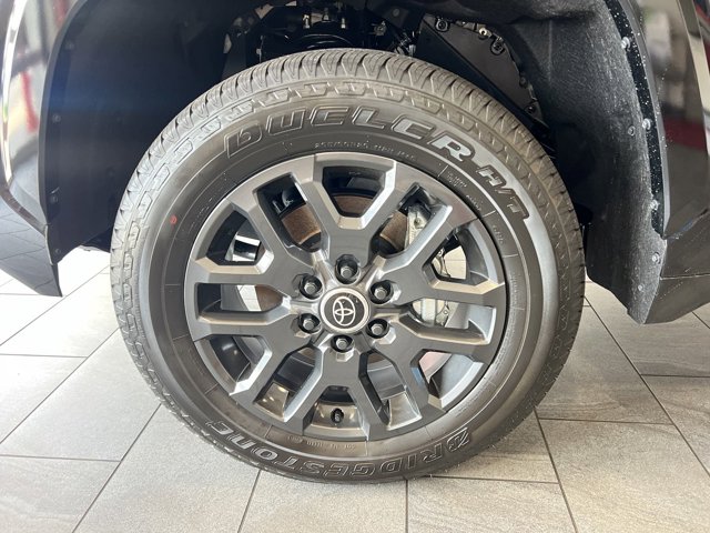 Vehicle image 52 of 53