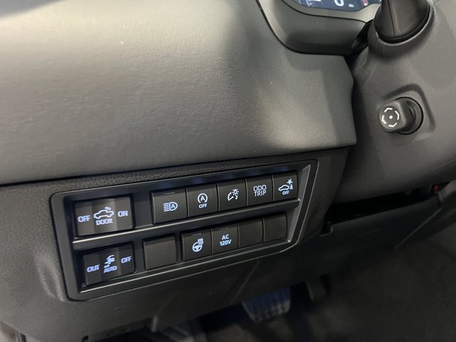Vehicle image 33 of 53