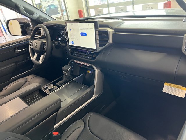Vehicle image 41 of 53