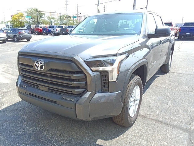 2024 Toyota Tundra SR5 Image 1 of 11