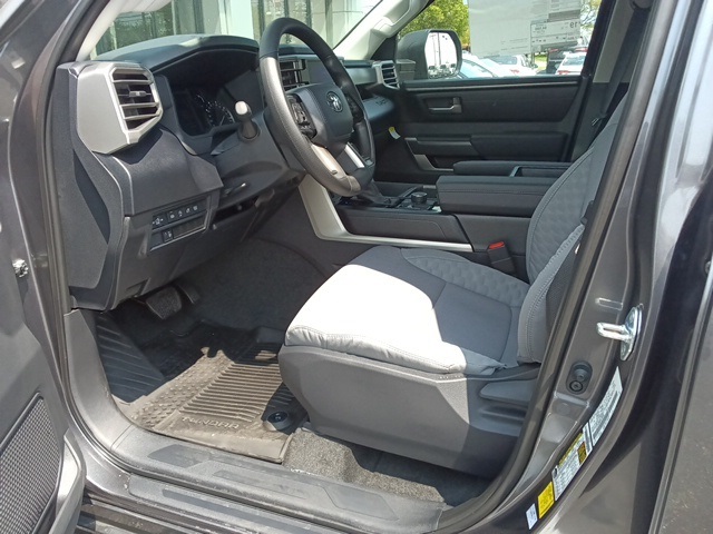 2024 Toyota Tundra SR5 Image 10 of 11