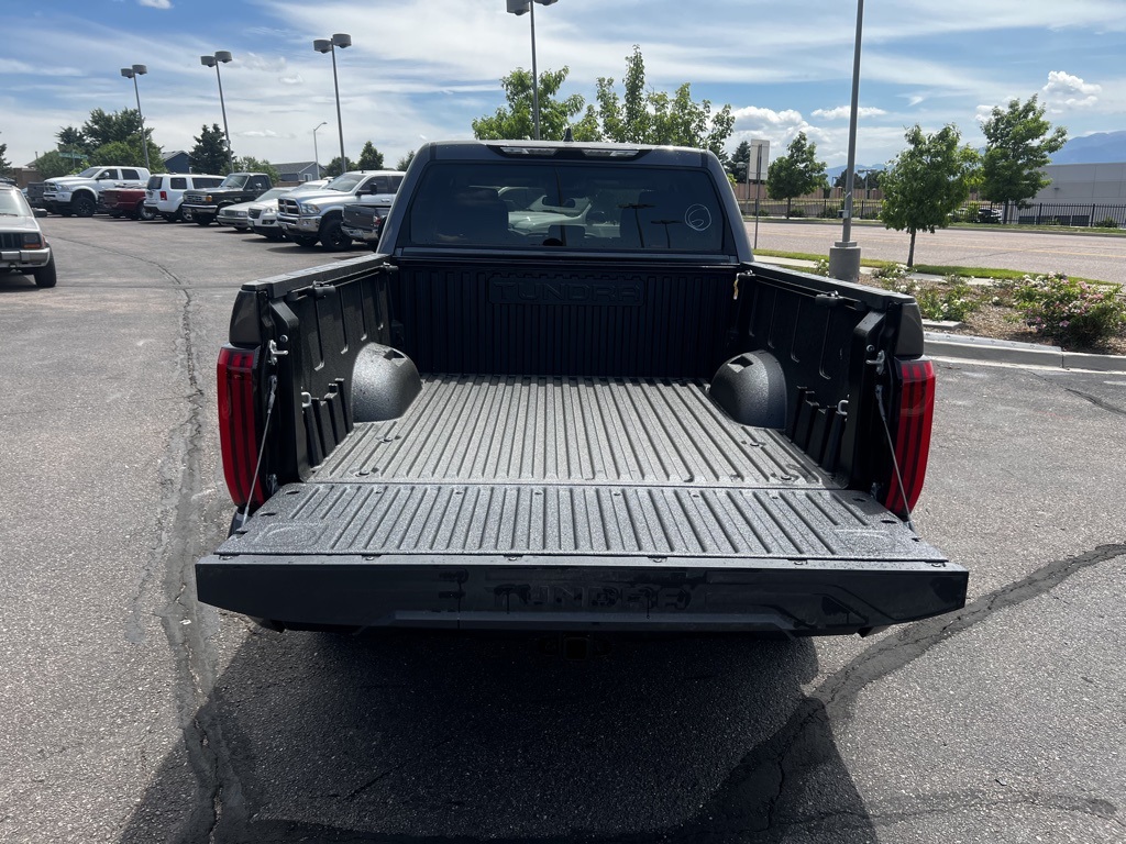 Vehicle image 19 of 28