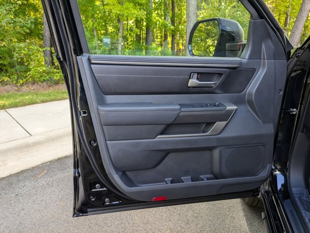 Vehicle image 18 of 54