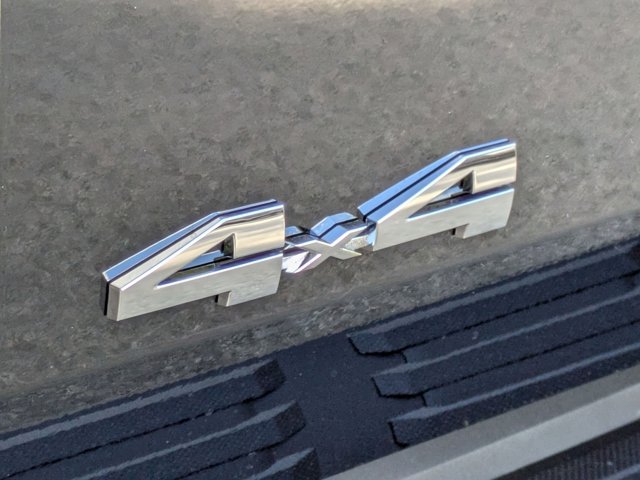 Vehicle image 31 of 54
