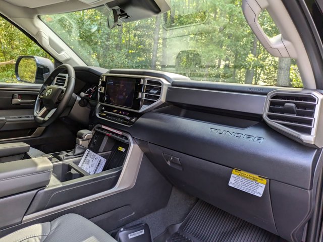 Vehicle image 25 of 54